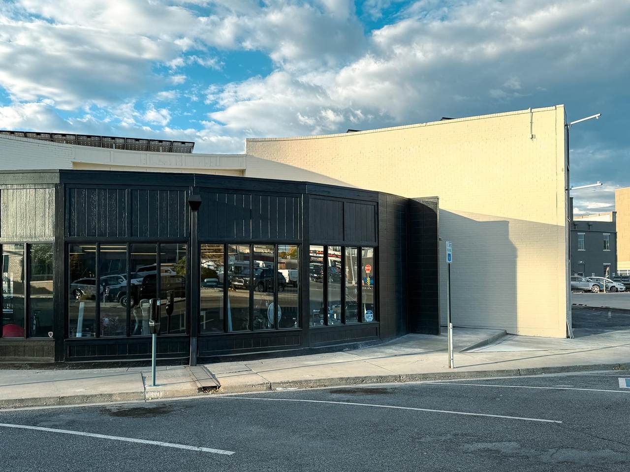 321 Rood Avenue - Photo 1