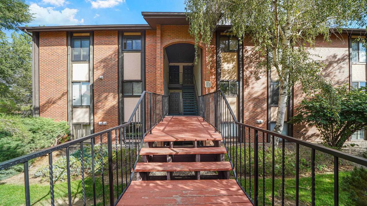 373 Ridges Boulevard - Photo 1