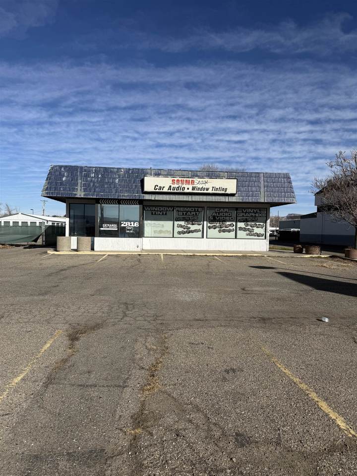 2816 North Avenue - Photo 1