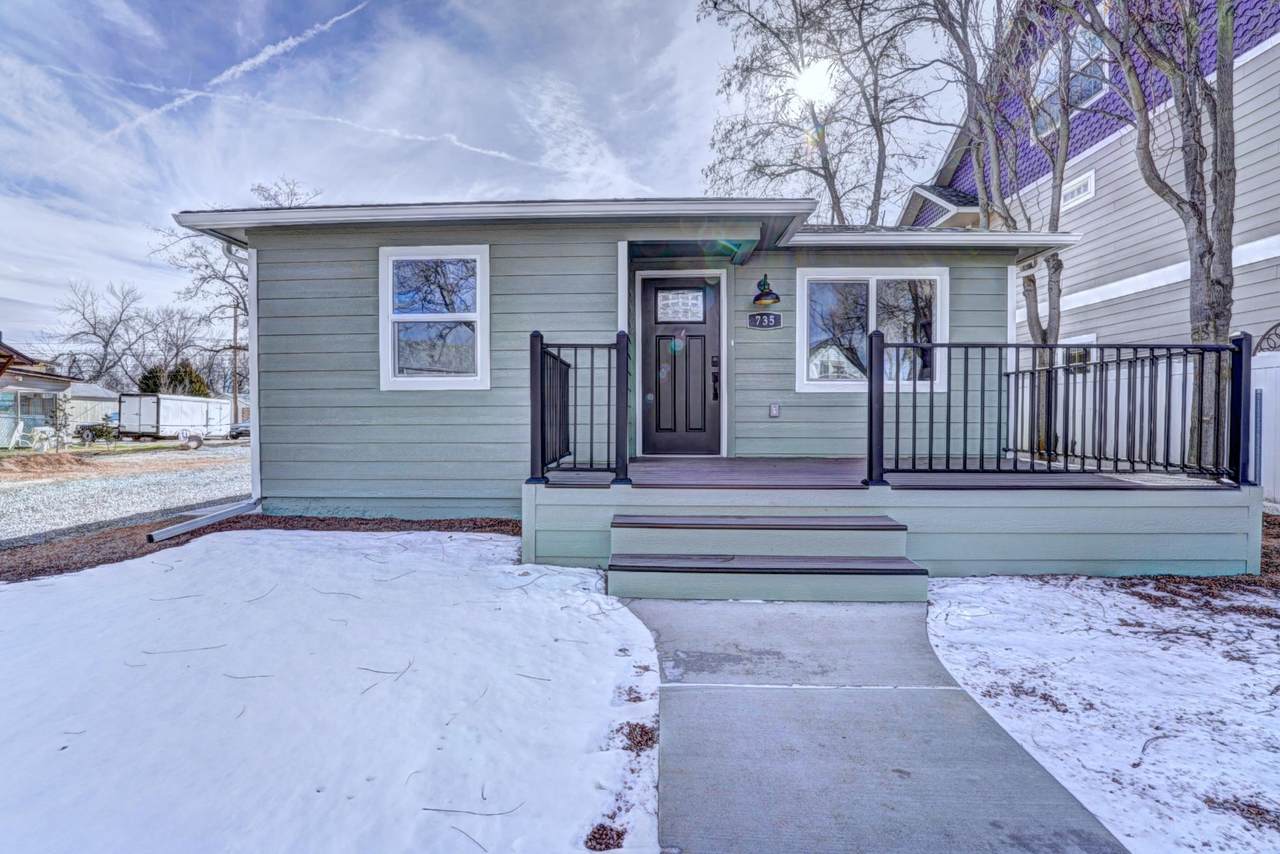 735 Teller Avenue - Photo 1