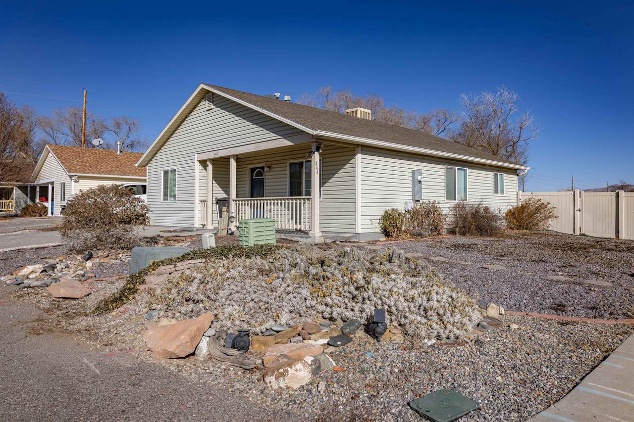 444 Pear Lane - Photo 1