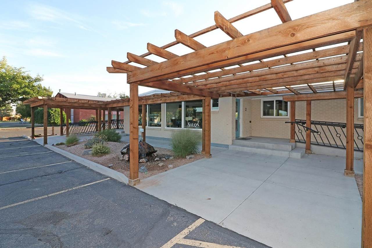 403 Kennedy Avenue - Photo 1