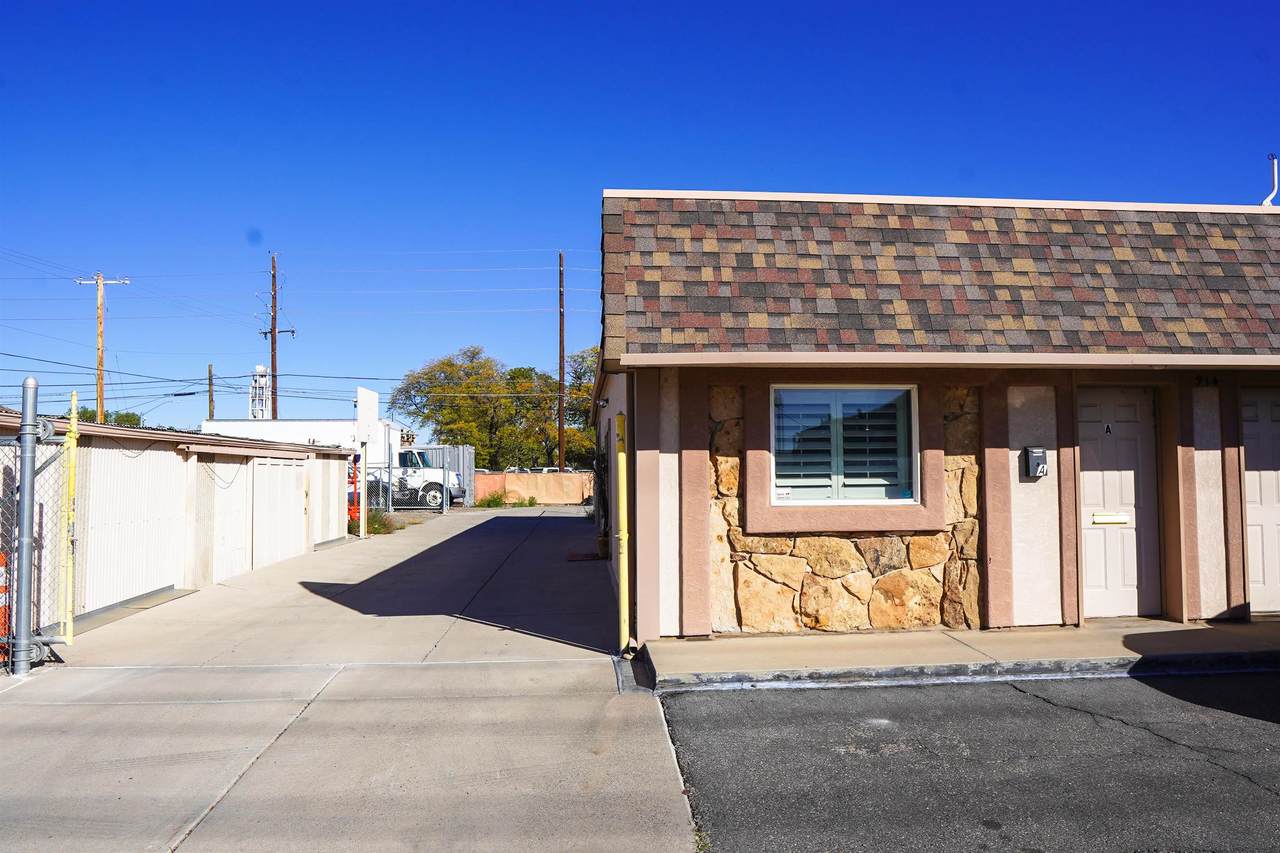 914 South Avenue - Photo 1