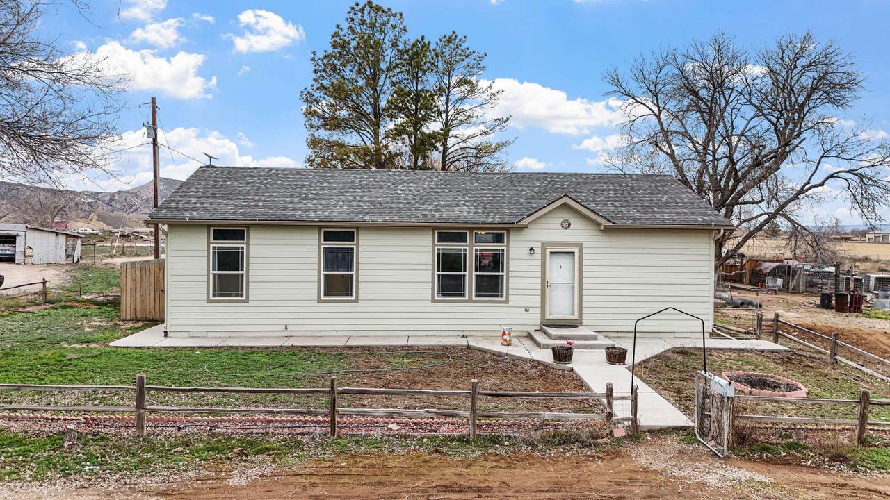 1318 Garfield Street - Photo 1