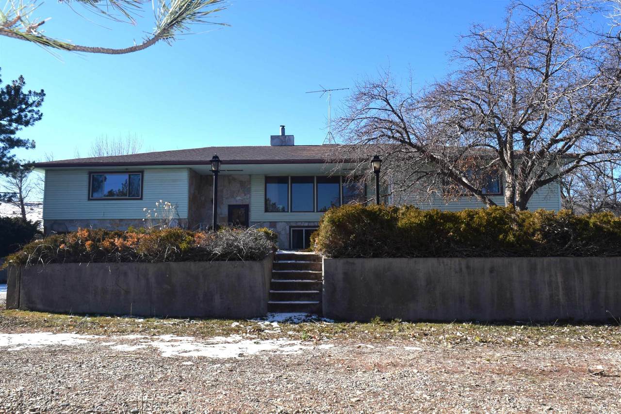 4399 44 Road - Photo 1