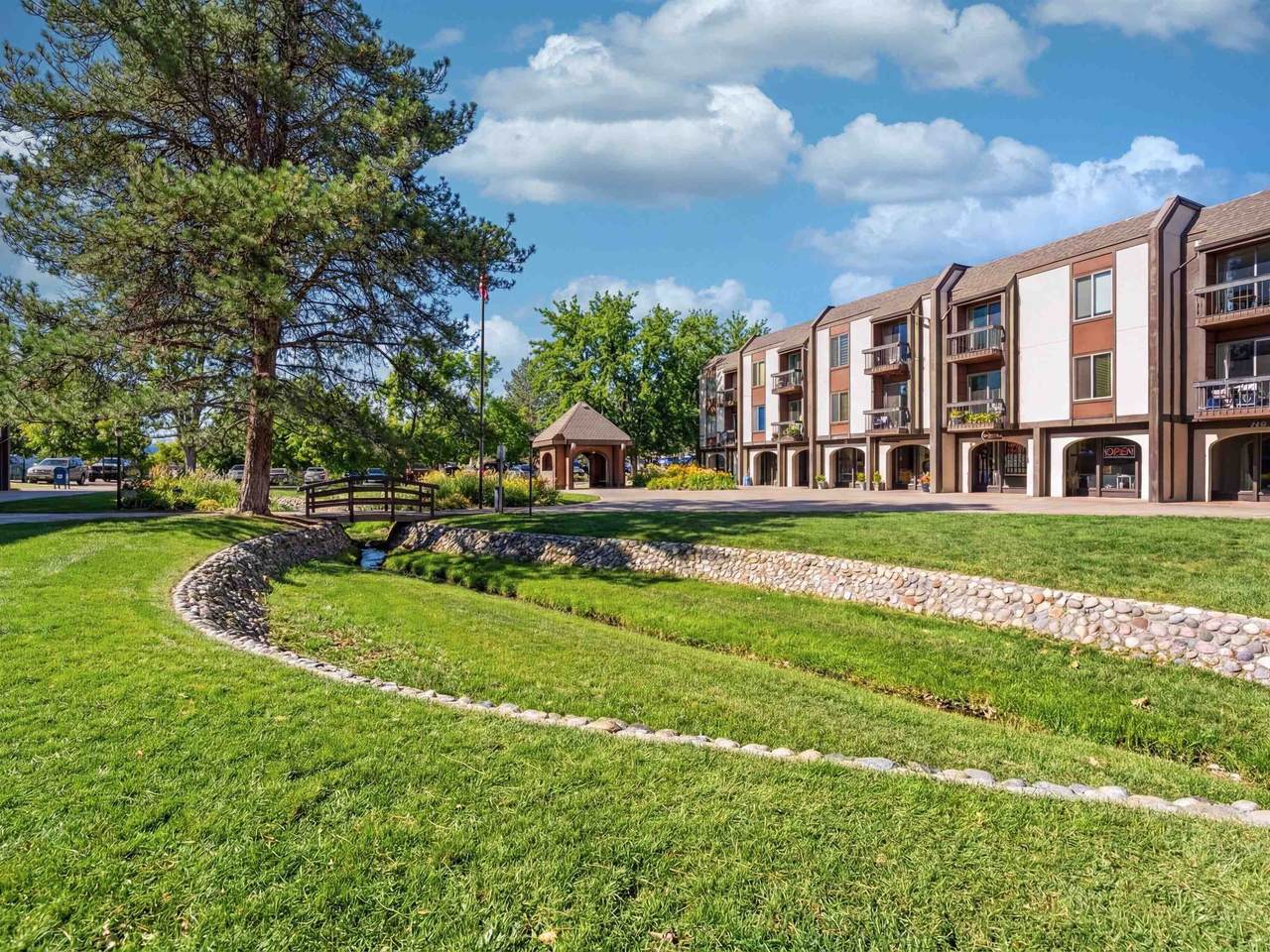 3154 Lakeside Drive - Photo 1