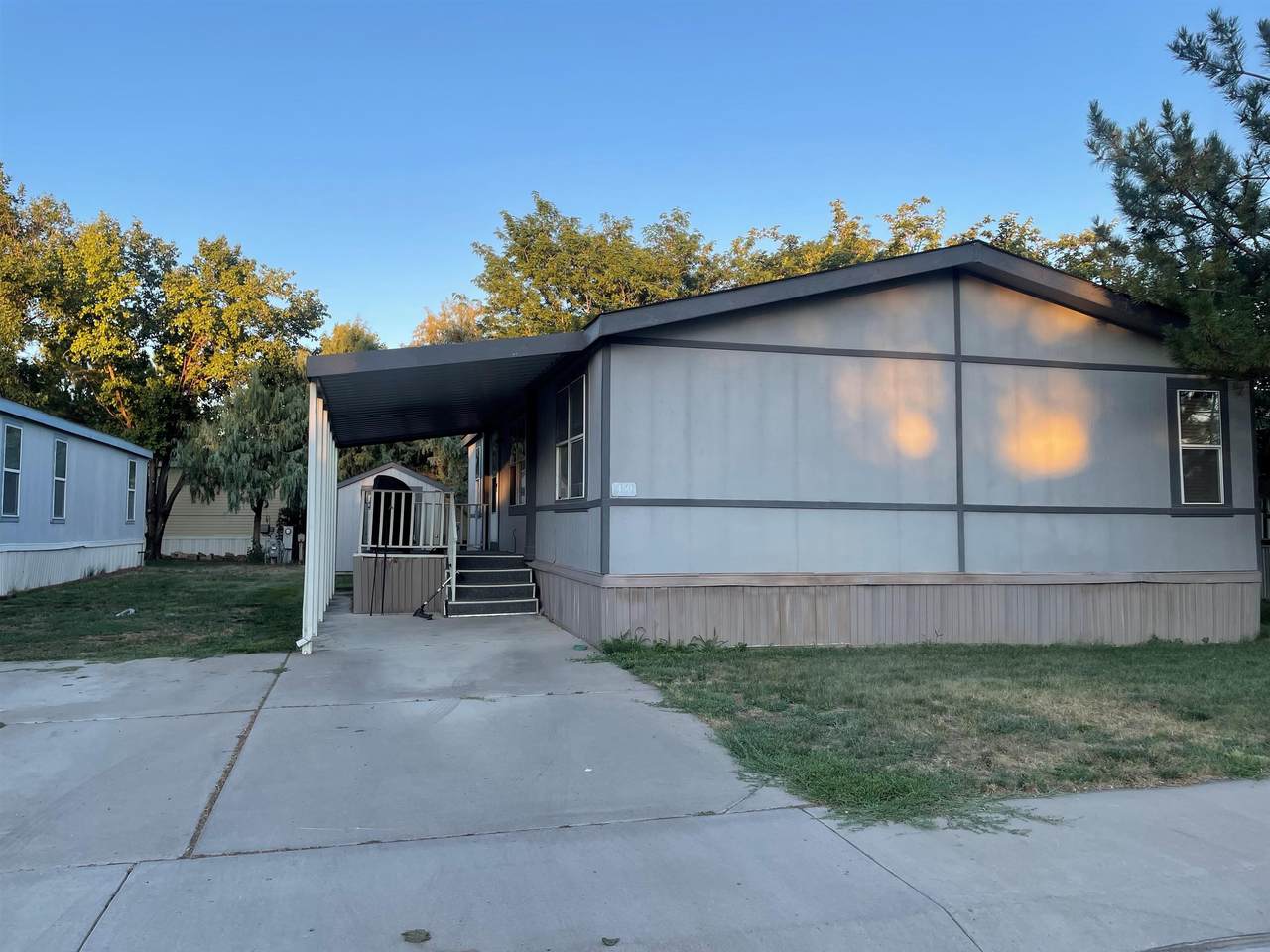 435 32 Road - Photo 1