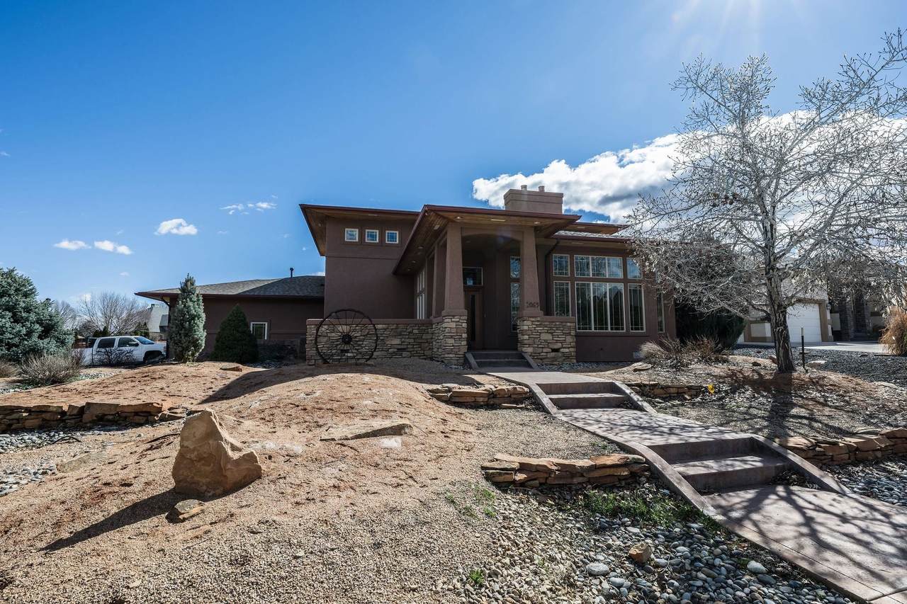 2069 Spur Cross Road - Photo 1