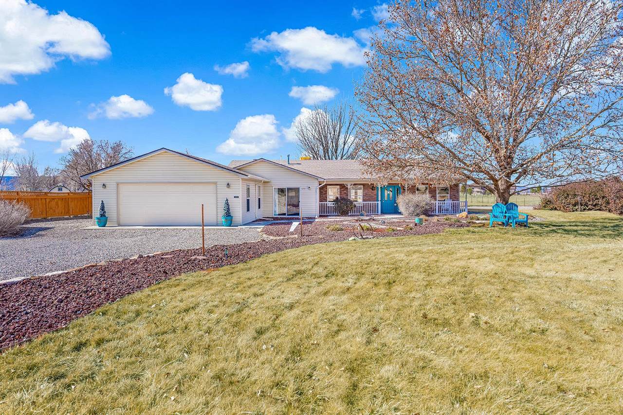 1231 Signal Rock Road - Photo 1