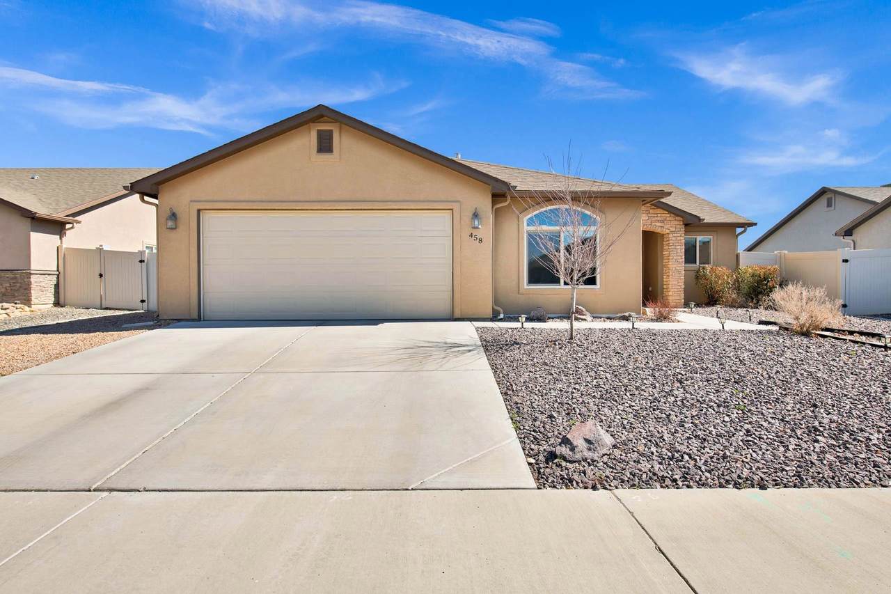 458 Arenosa Street - Photo 1