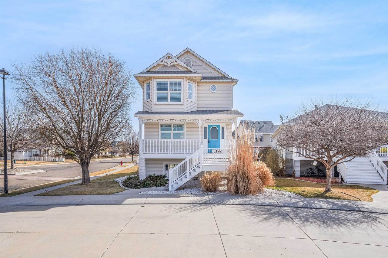 1192 Windsor Park Drive - Photo 1