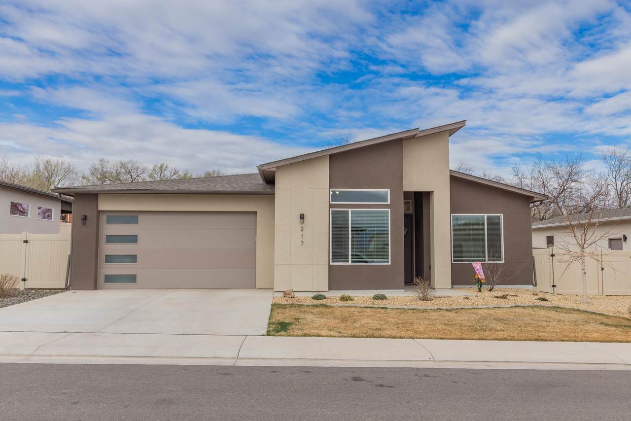 217 Rain Cloud Street - Photo 1