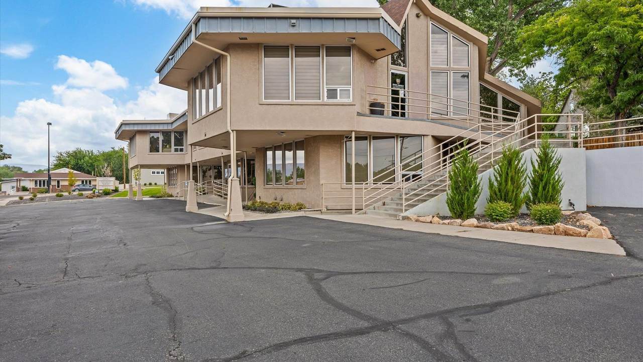 132 Walnut Avenue - Photo 1