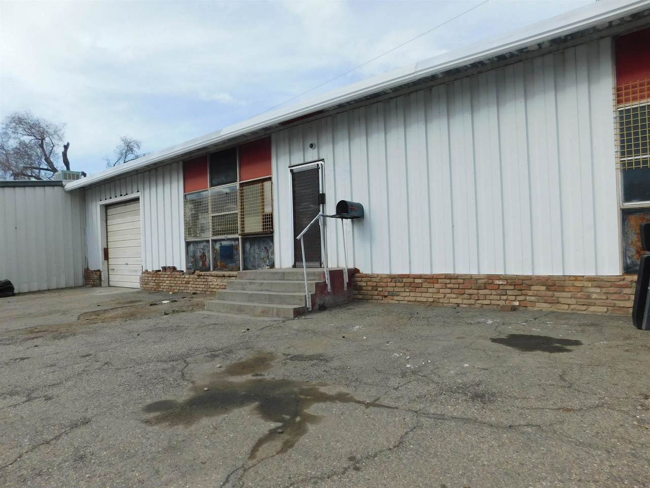 402 Grand Mesa Avenue - Photo 1