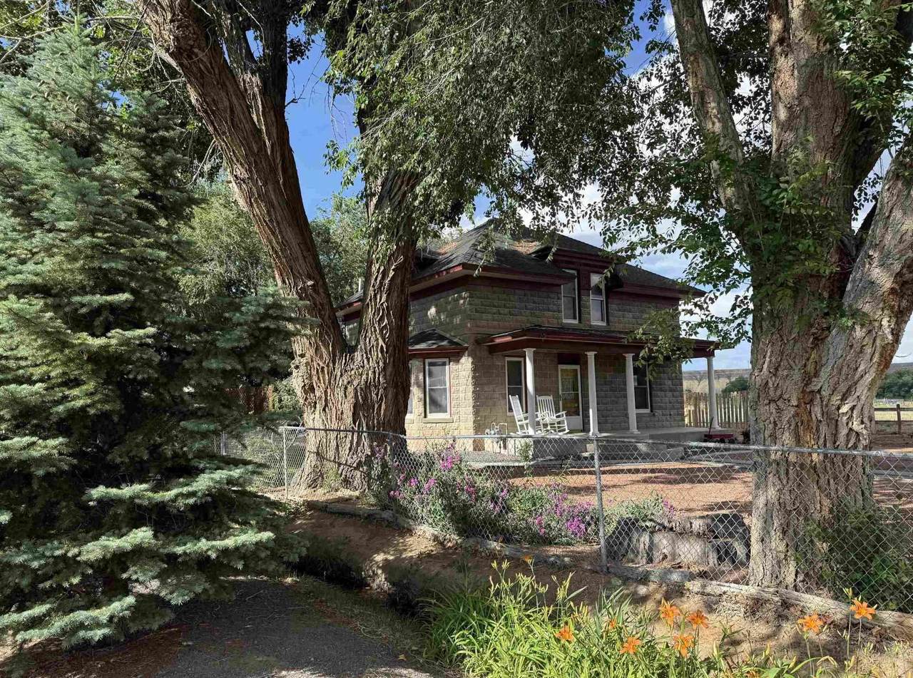 21413 Austin Road - Photo 1