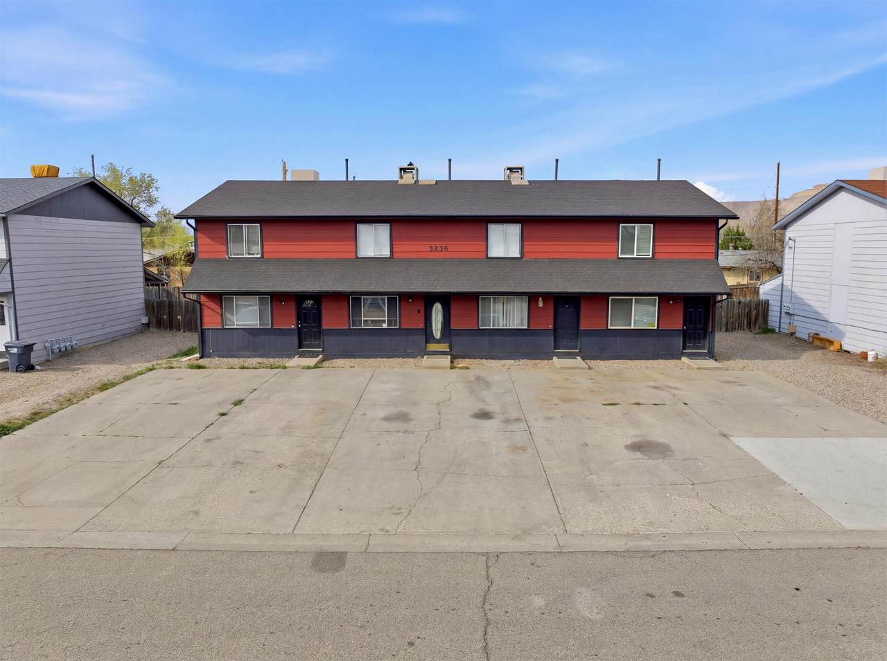 3236 White Avenue - Photo 1