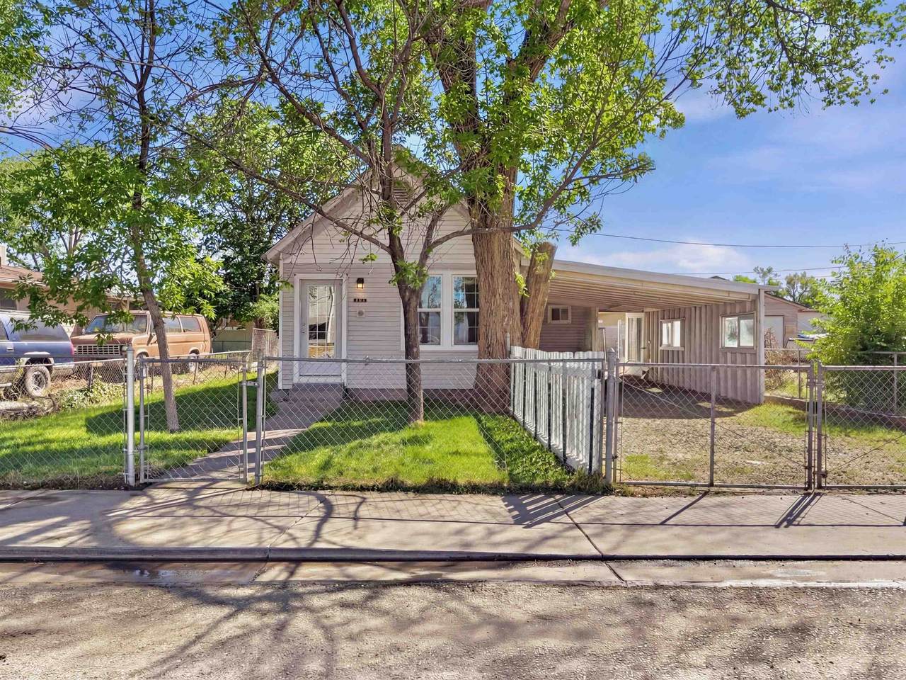 252 Peach Street - Photo 1