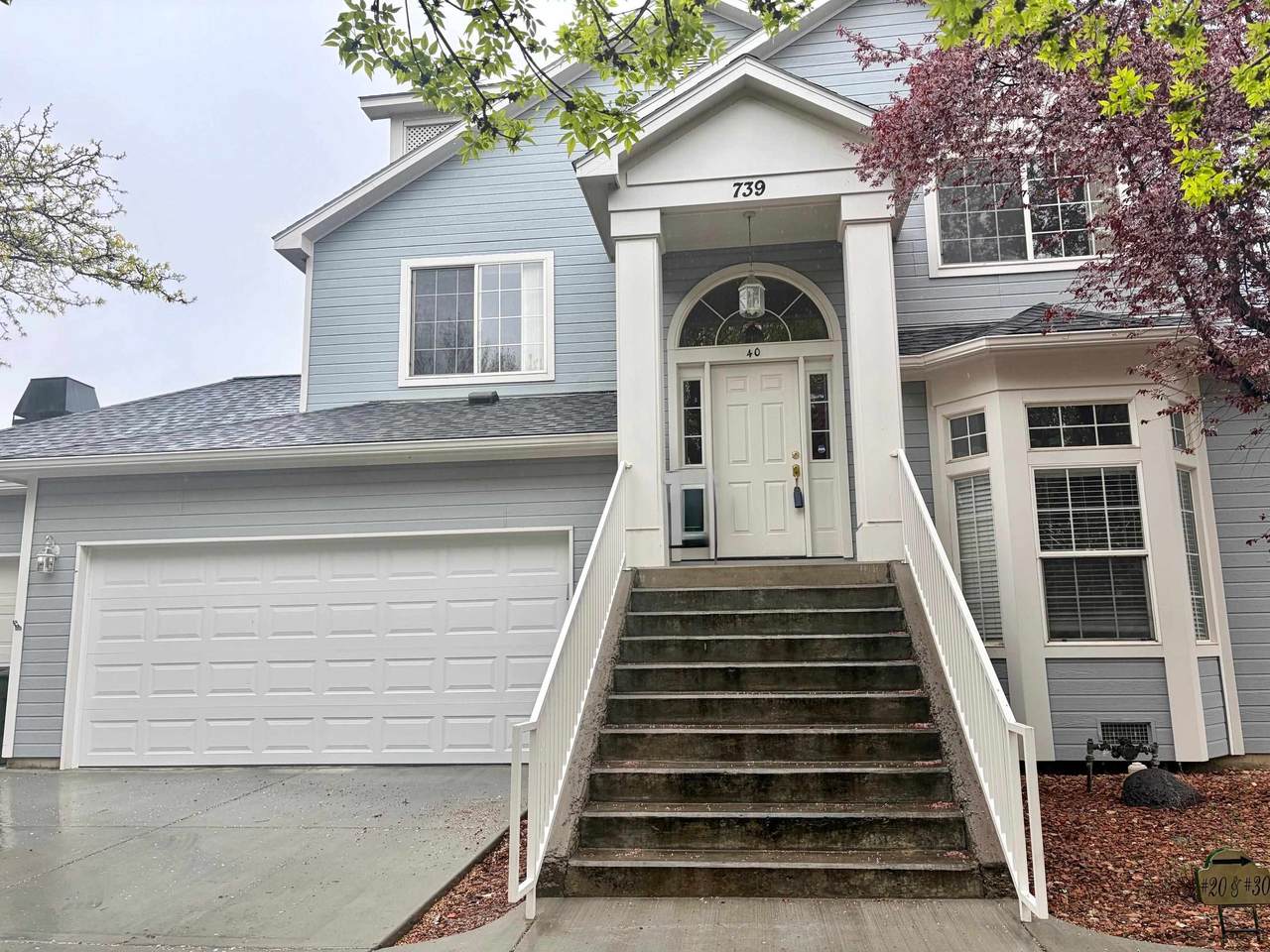 739 Glen Court - Photo 1