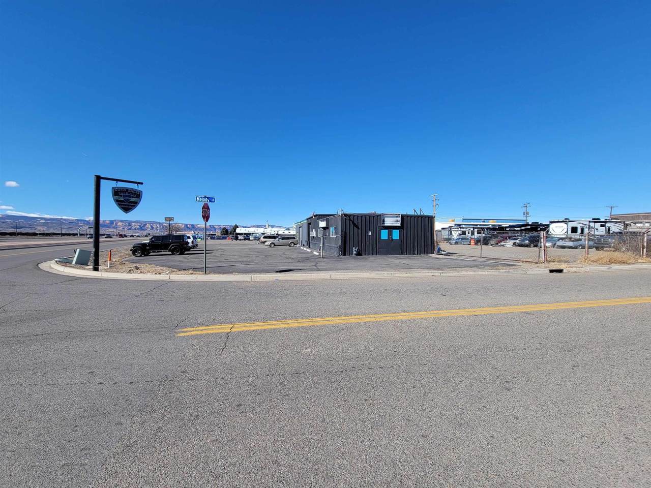 2880 I-70 Business Loop - Photo 1