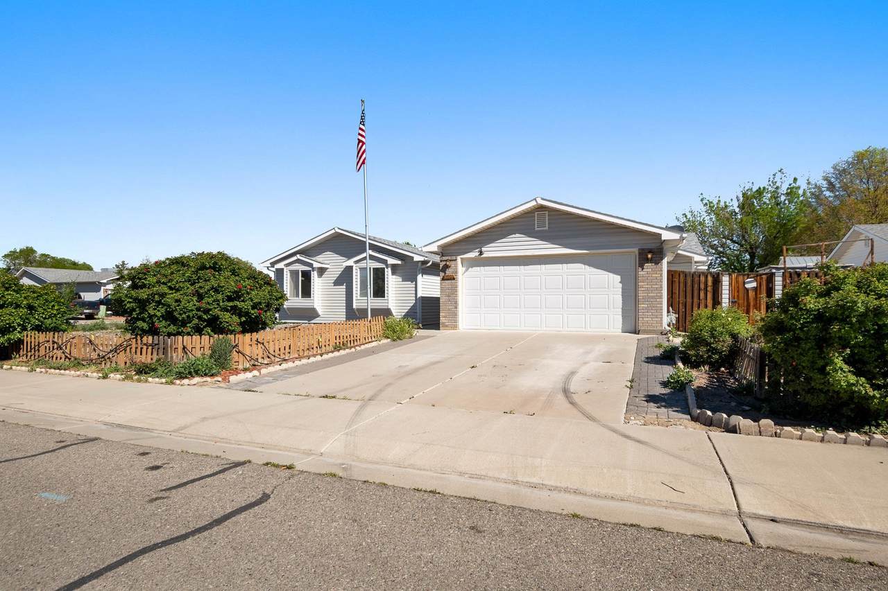 3106 Evans Avenue - Photo 1