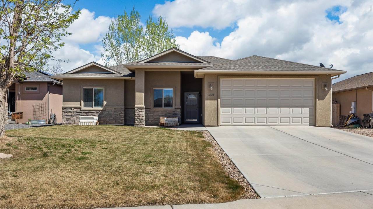 460 Hawthorne Street - Photo 1