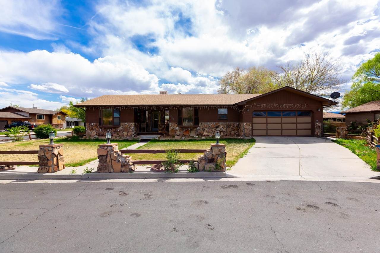489 Ol Sun Drive - Photo 1