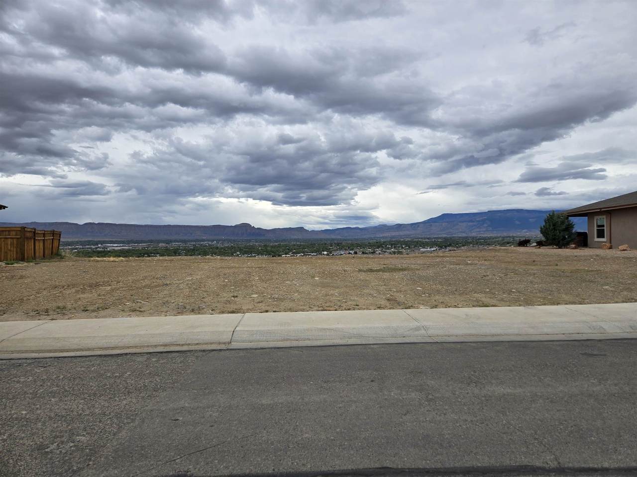 2674 Lookout Lane - Photo 1