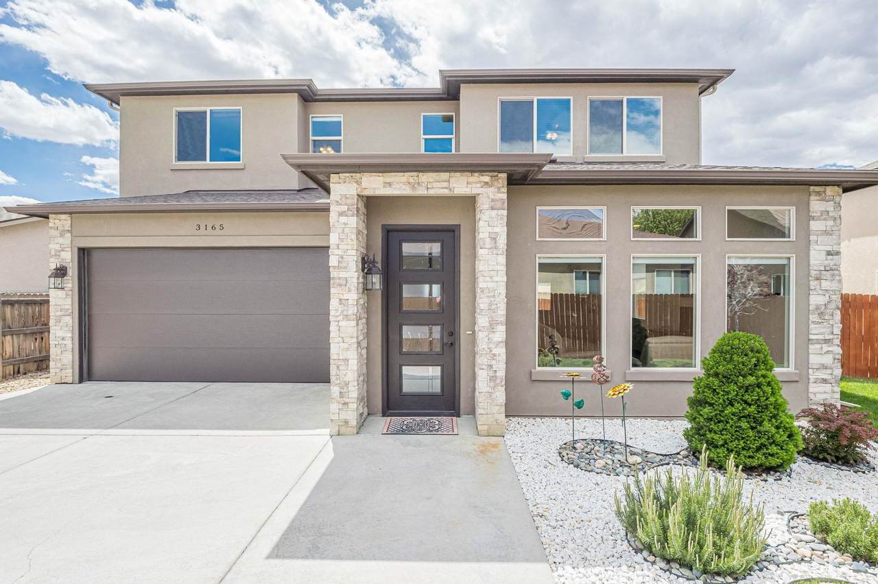 3165 Glendam Drive - Photo 1