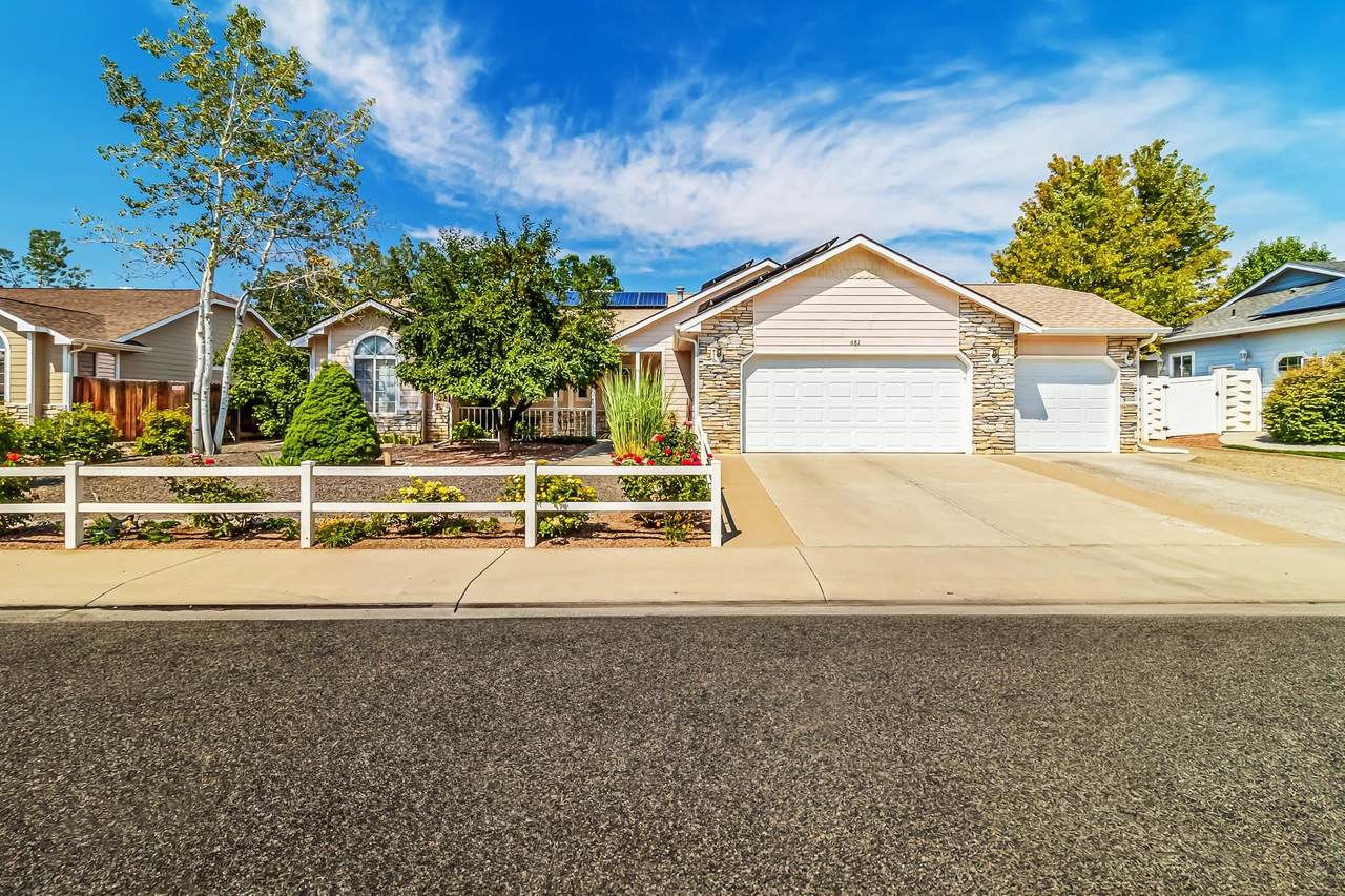 681 Moonrise Court - Photo 1