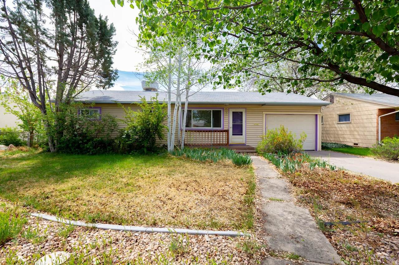2131 Elm Avenue - Photo 1