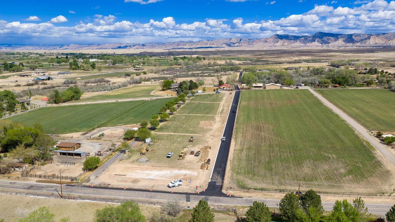 943 Big Jake Lane - Photo 1
