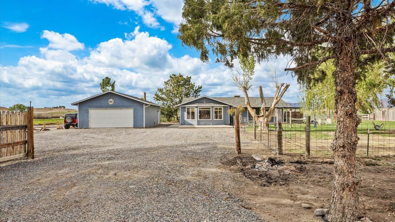 1880 O Road - Photo 1