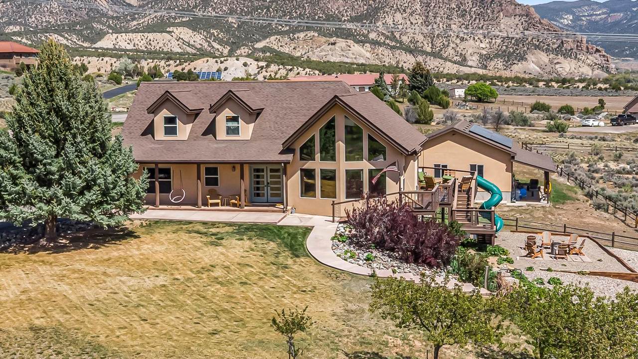 923 Mesa Drive - Photo 1