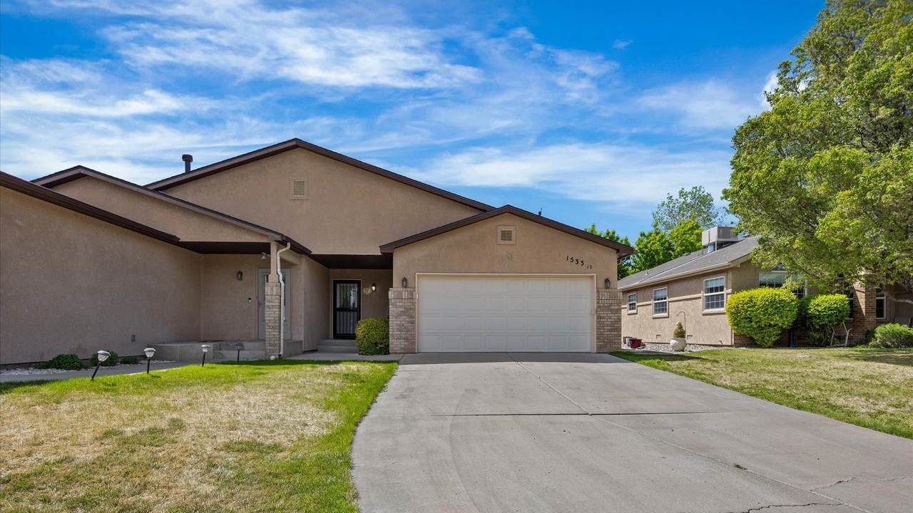 1533 Crest View Way - Photo 1