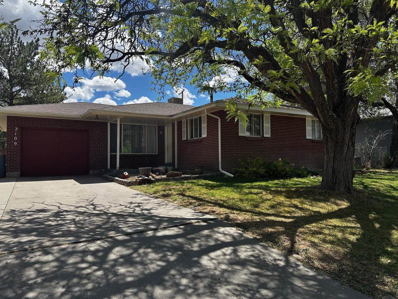 2109 Zion Road - Photo 1