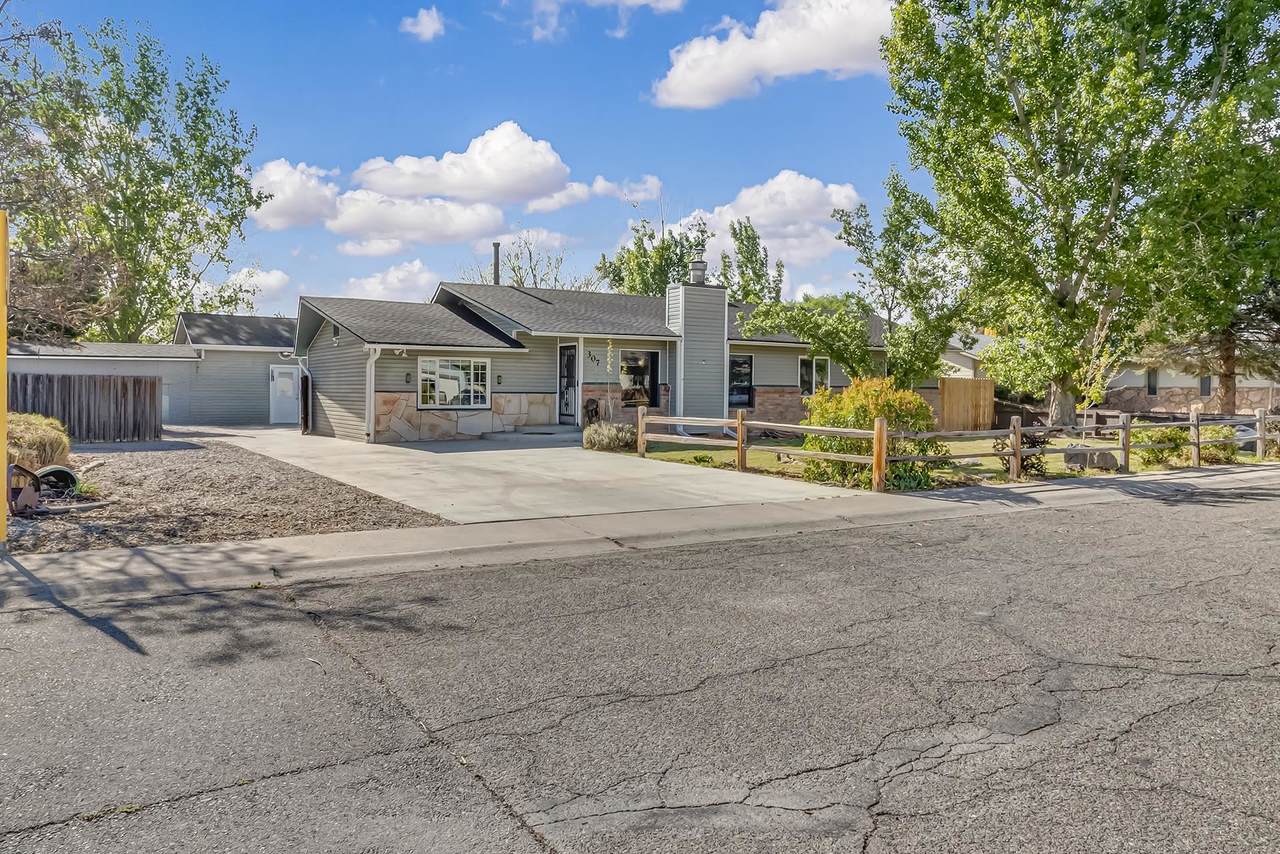 307 Ash Street - Photo 1