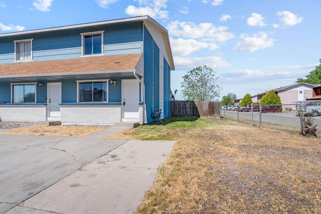 3229 White Avenue - Photo 1