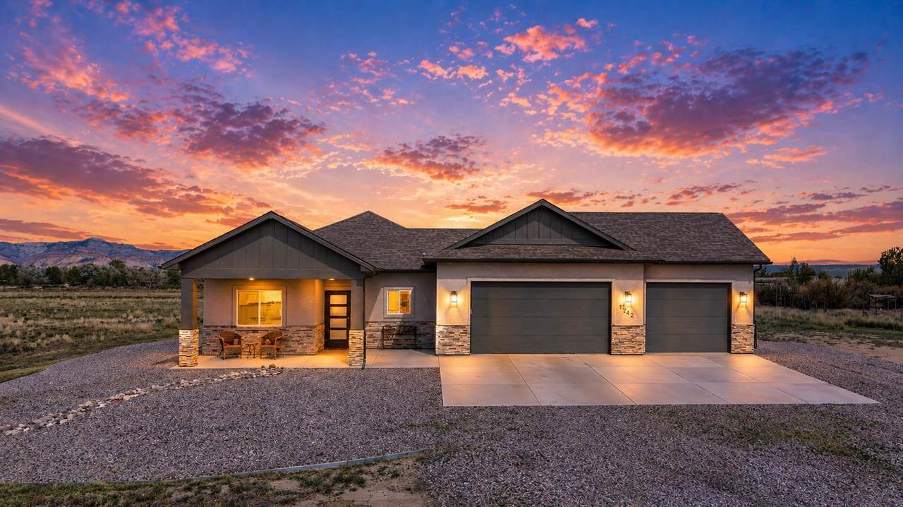 1240 21 Road - Photo 1