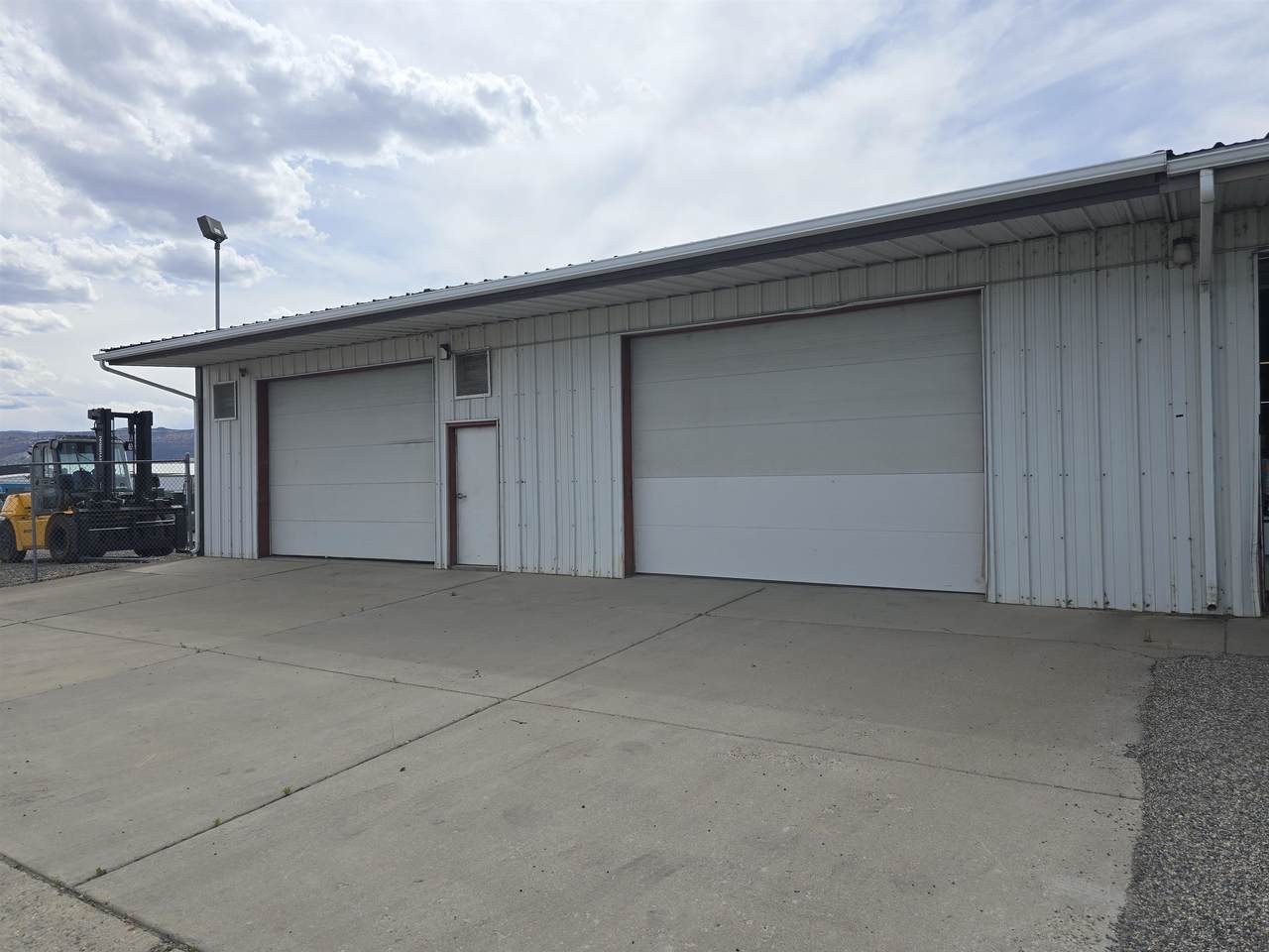 2375 Leland Avenue - Photo 1
