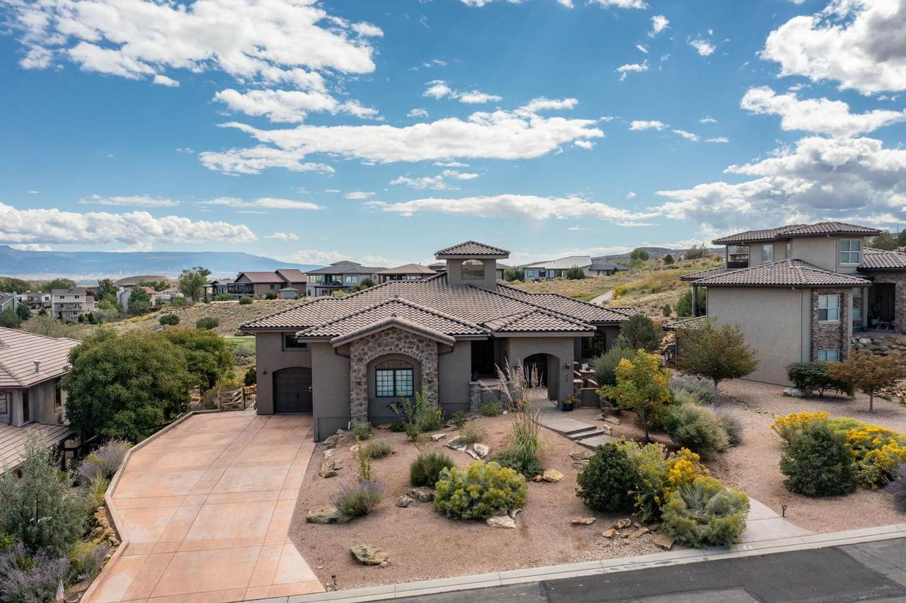 358 High Desert Road - Photo 1