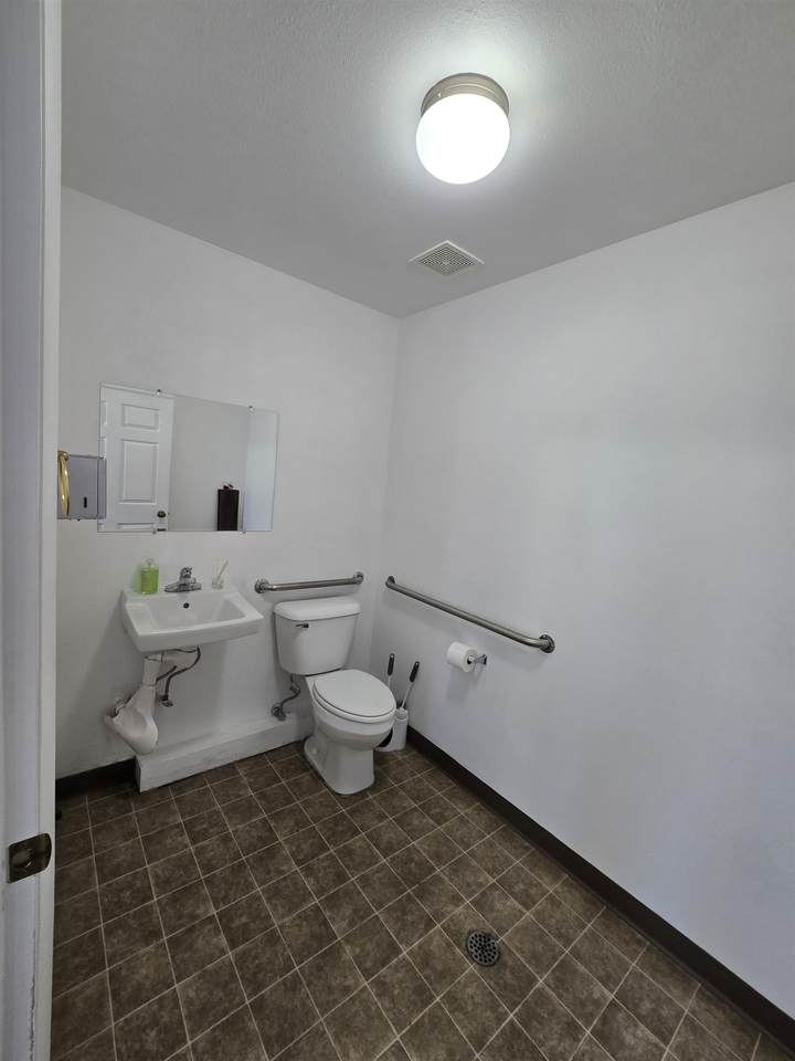 https://bt-photos.global.ssl.fastly.net/gjunction/1280_boomver_1_20262115-2.jpg