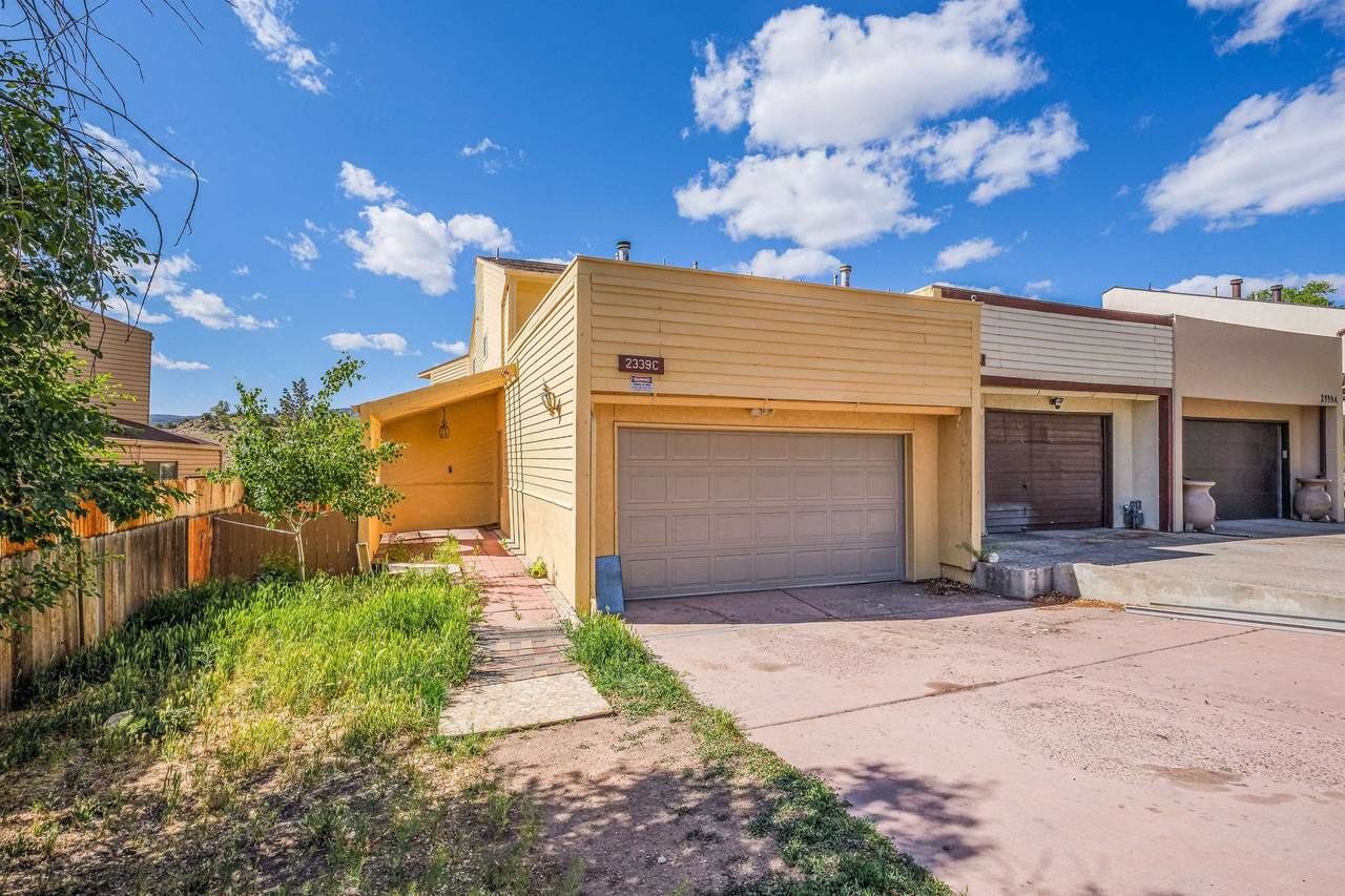 2339 Rattlesnake Court - Photo 1