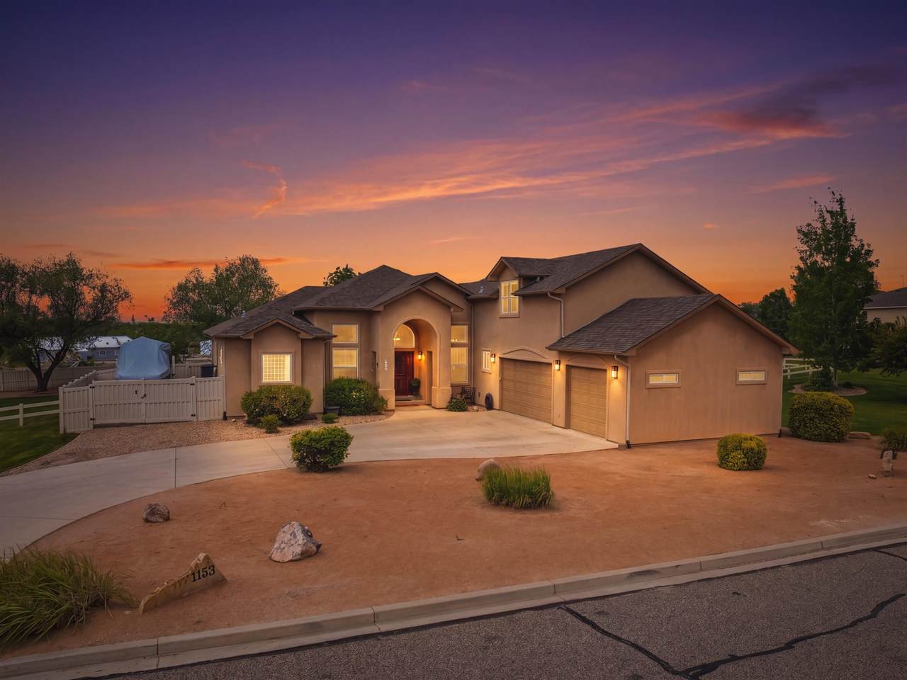 1153 Via Le Paz Drive - Photo 1