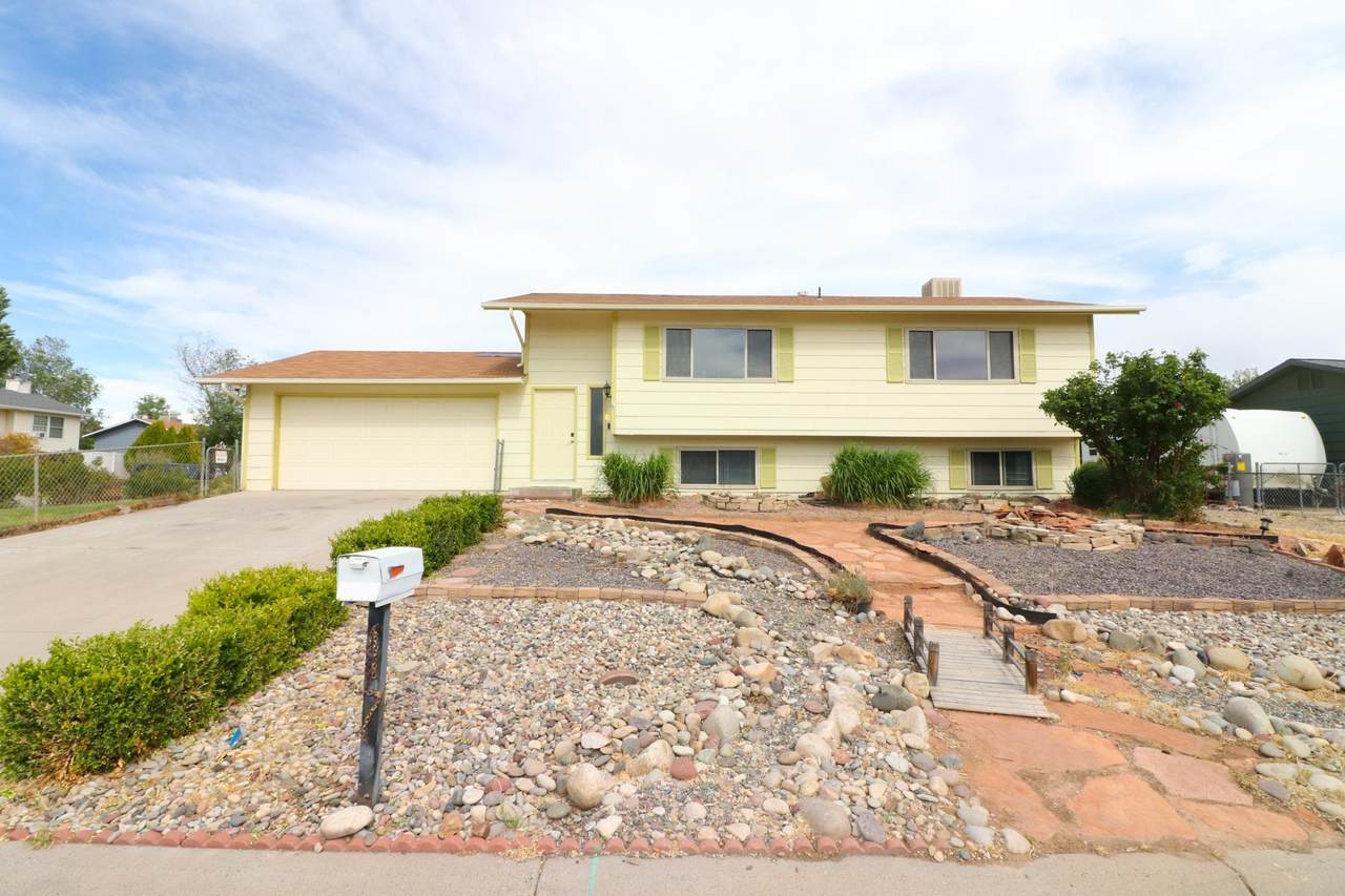 472 Ananessa Drive - Photo 1