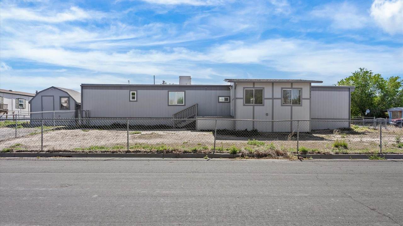 3060 Hummingbird Court - Photo 1