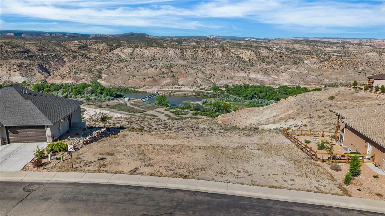 187 Ledge Court - Photo 1