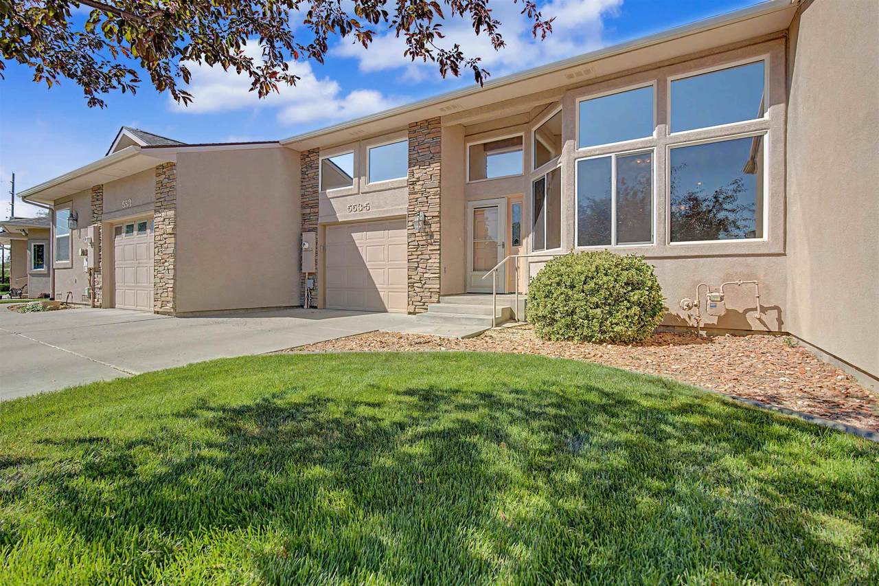 553 1/2 Garden Grove Court - Photo 1