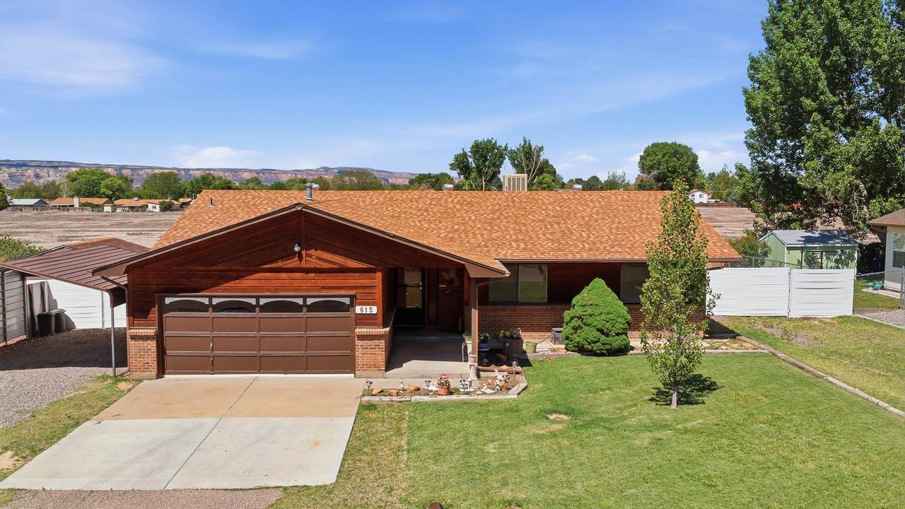615 Hudsons Bay Drive - Photo 1