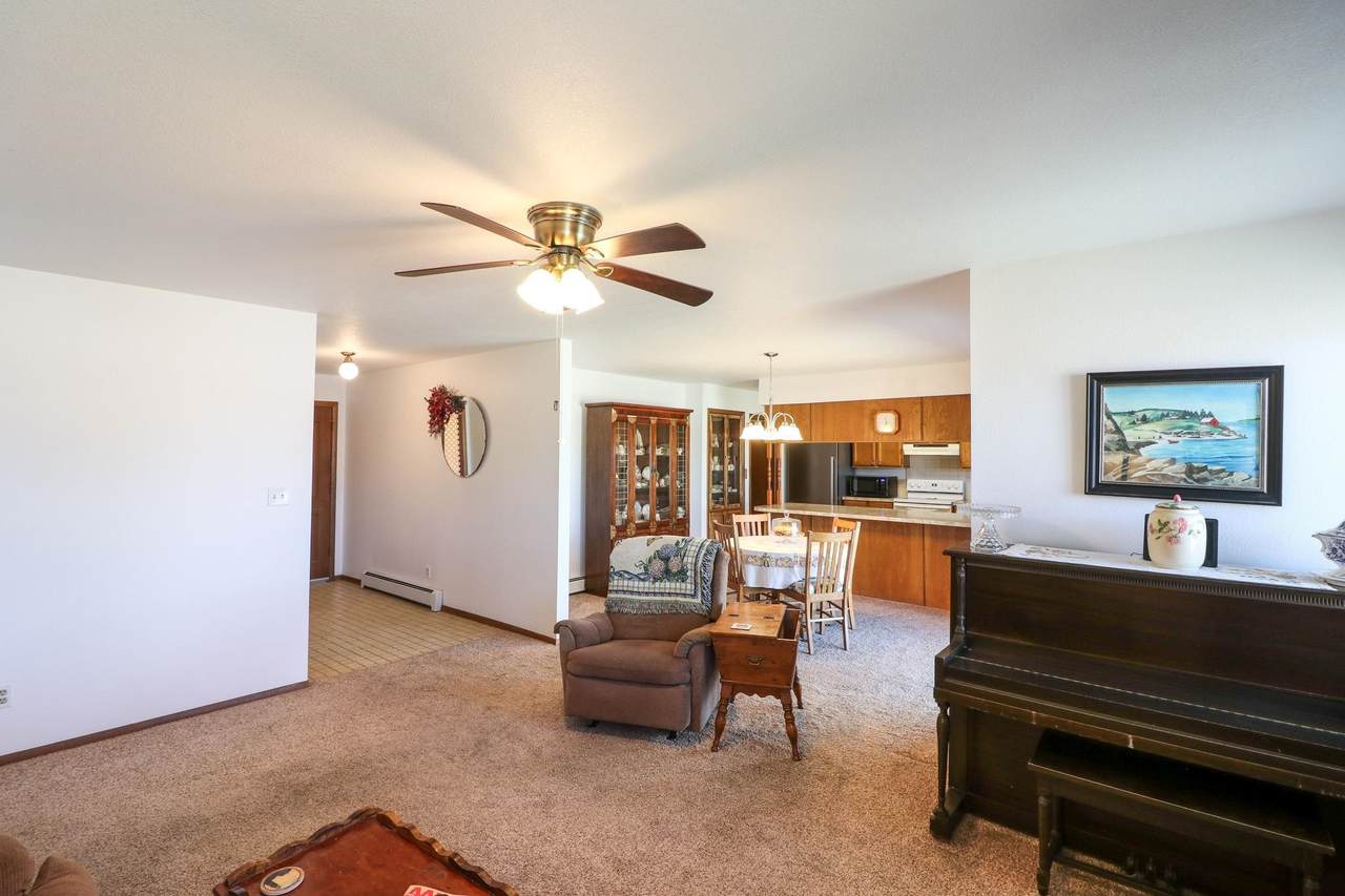 https://bt-photos.global.ssl.fastly.net/gjunction/1280_boomver_1_20262425-2.jpg