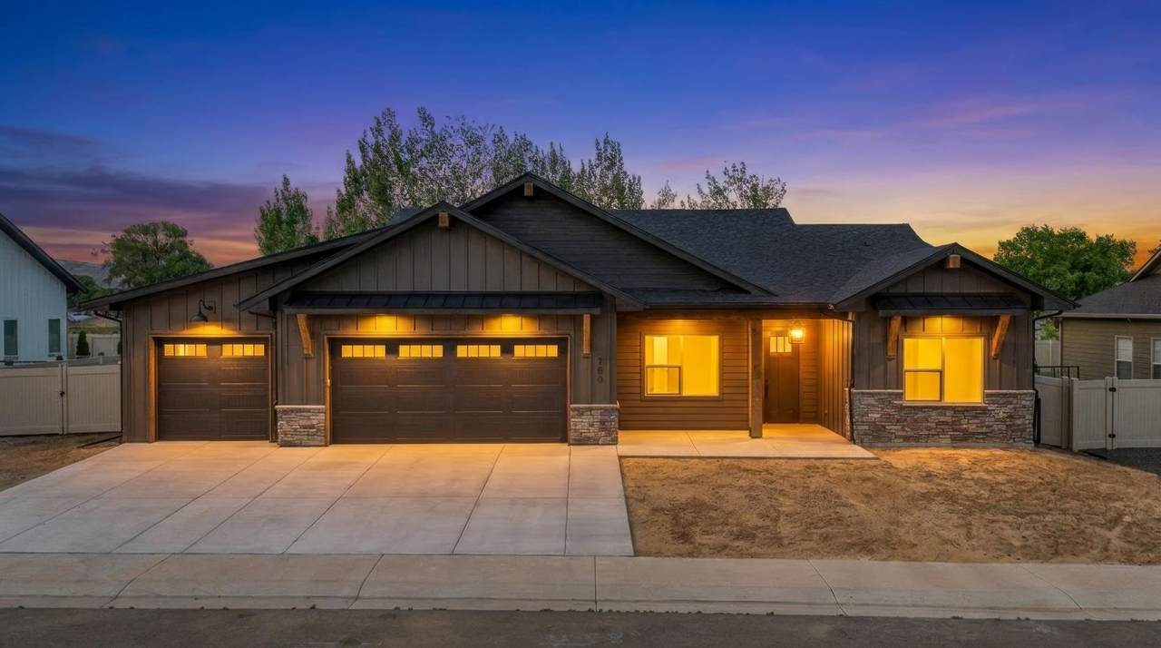 780 Captains Way - Photo 1